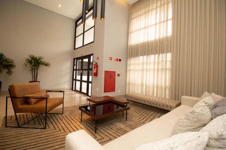 Apartamento à venda com 70m², 2 quartos e 1 vaga Apartamento à venda com 70m², 2 quartos e 1 vagaHall social