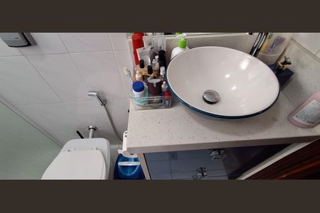 Apartamento à venda com 87m², 3 quartos e 2 vagas Apartamento à venda com 87m², 3 quartos e 2 vagasBanheiro Social