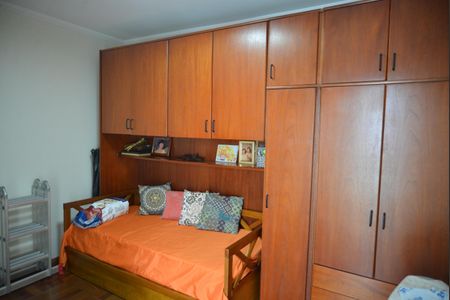 Casa à venda com 220m², 4 quartos e 4 vagasQuarto 