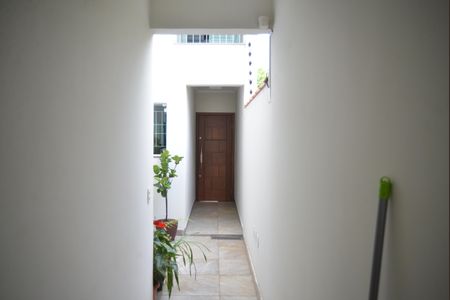 Casa à venda com 220m², 4 quartos e 4 vagasQuintal
