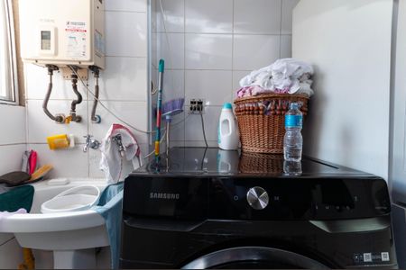 Apartamento à venda com 98m², 3 quartos e 2 vagas Apartamento à venda com 98m², 3 quartos e 2 vagasÁrea de Serviço