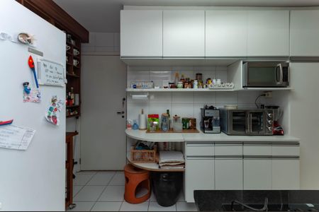 Apartamento à venda com 98m², 3 quartos e 2 vagas Apartamento à venda com 98m², 3 quartos e 2 vagasCozinha