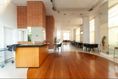 Apartamento à venda com 98m², 3 quartos e 2 vagas Apartamento à venda com 98m², 3 quartos e 2 vagasÁrea Comum - Salão de Festas