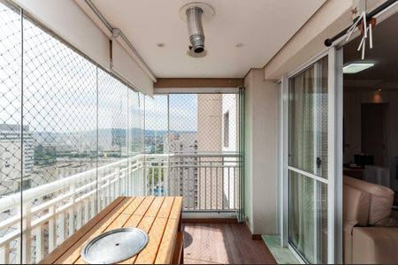 Apartamento à venda com 98m², 3 quartos e 2 vagas Apartamento à venda com 98m², 3 quartos e 2 vagasVaranda da Sala