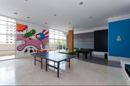 Apartamento à venda com 98m², 3 quartos e 2 vagas Apartamento à venda com 98m², 3 quartos e 2 vagasÁrea Comum - Salão de Jogos