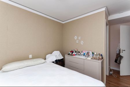 Apartamento à venda com 98m², 3 quartos e 2 vagas Apartamento à venda com 98m², 3 quartos e 2 vagasSuíte