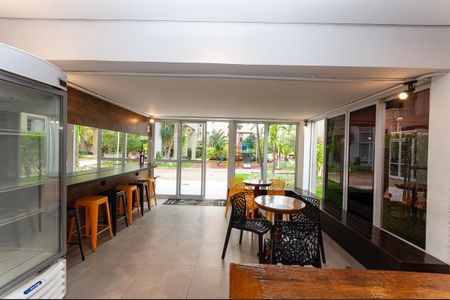 Apartamento à venda com 98m², 3 quartos e 2 vagas Apartamento à venda com 98m², 3 quartos e 2 vagasÁrea comum - Churrasqueira