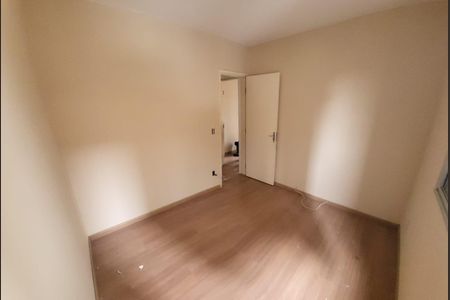 Quarto 1 de apartamento para alugar com 2 quartos, 45m² em Jardim Miriam, São Paulo