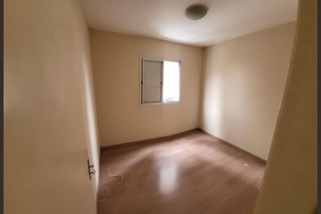 Quarto 1 de apartamento para alugar com 2 quartos, 45m² em Jardim Miriam, São Paulo