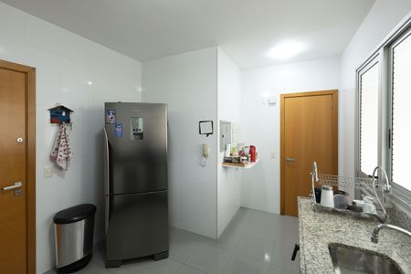 Apartamento à venda com 126m², 4 quartos e 3 vagas Apartamento à venda com 126m², 4 quartos e 3 vagasCozinha