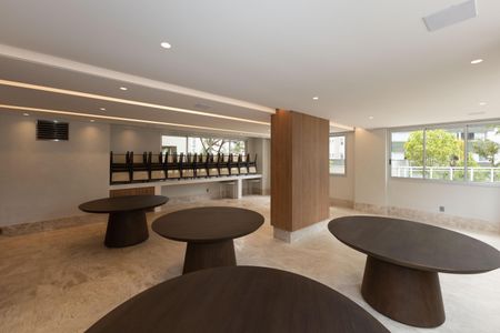 Apartamento à venda com 126m², 4 quartos e 3 vagas Apartamento à venda com 126m², 4 quartos e 3 vagasÁrea comum - Salão de festas