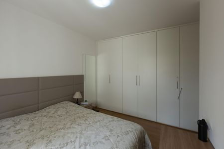 Apartamento à venda com 126m², 4 quartos e 3 vagas Apartamento à venda com 126m², 4 quartos e 3 vagasSuíte
