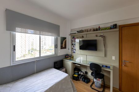 Apartamento à venda com 126m², 4 quartos e 3 vagas Apartamento à venda com 126m², 4 quartos e 3 vagasQuarto 2