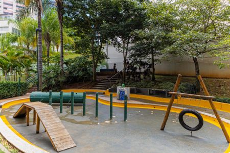 Apartamento à venda com 126m², 4 quartos e 3 vagas Apartamento à venda com 126m², 4 quartos e 3 vagasÁrea comum - Espaço Pet