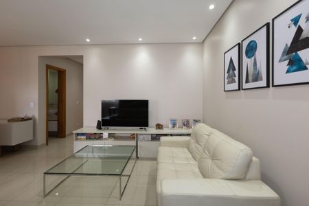 Apartamento à venda com 126m², 4 quartos e 3 vagas Apartamento à venda com 126m², 4 quartos e 3 vagasSala de Tv