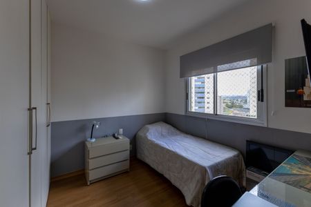 Apartamento à venda com 126m², 4 quartos e 3 vagas Apartamento à venda com 126m², 4 quartos e 3 vagasQuarto 2