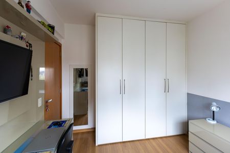 Apartamento à venda com 126m², 4 quartos e 3 vagas Apartamento à venda com 126m², 4 quartos e 3 vagasQuarto 2