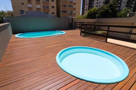 Apartamento à venda com 59m², 2 quartos e 2 vagas Apartamento à venda com 59m², 2 quartos e 2 vagasÁrea comum - Piscina