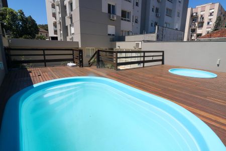 Apartamento à venda com 59m², 2 quartos e 2 vagas Apartamento à venda com 59m², 2 quartos e 2 vagasÁrea comum - Piscina