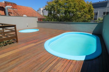 Apartamento à venda com 59m², 2 quartos e 2 vagas Apartamento à venda com 59m², 2 quartos e 2 vagasÁrea comum - Piscina