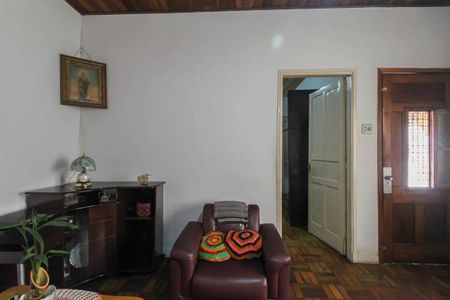 Casa à venda com 130m², 2 quartos e 4 vagas Casa à venda com 130m², 2 quartos e 4 vagasSala