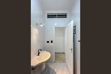 Casa para alugar com 85m², 2 quartos e 2 vagas Casa para alugar com 85m², 2 quartos e 2 vagasBanheiro