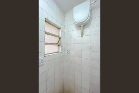 Casa para alugar com 85m², 2 quartos e 2 vagas Casa para alugar com 85m², 2 quartos e 2 vagasBanheiro de serviço