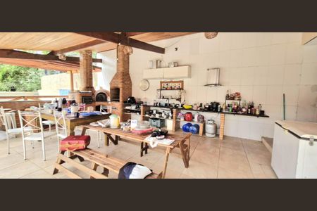 Casa de condomínio à venda com 210m², 3 quartos e 4 vagas Casa de condomínio à venda com 210m², 3 quartos e 4 vagasÁrea comum