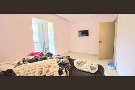 Casa de condomínio à venda com 210m², 3 quartos e 4 vagas Casa de condomínio à venda com 210m², 3 quartos e 4 vagasSuíte 1