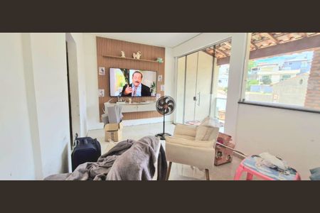 Casa de condomínio à venda com 210m², 3 quartos e 4 vagas Casa de condomínio à venda com 210m², 3 quartos e 4 vagasSuite 2