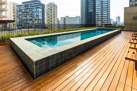 Studio para alugar com 35m², 1 quarto e sem vagaPiscina