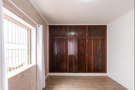 Casa à venda com 175m², 3 quartos e 3 vagasSuíte