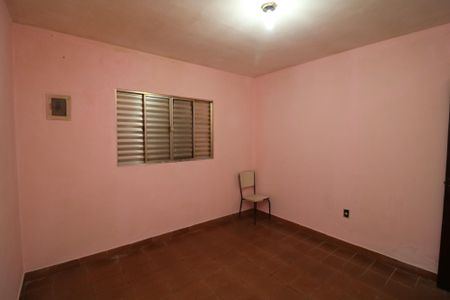 Sala de casa para alugar com 1 quarto, 70m² em Parque dos Bancarios, São Paulo