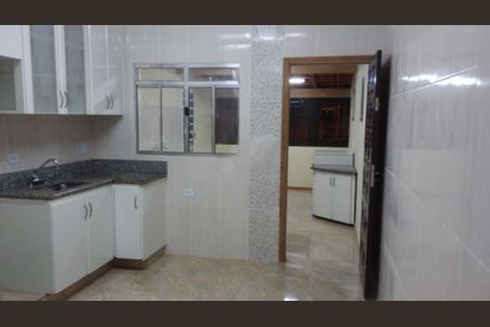Casa à venda com 4 quartos, 142m² em Jardim Vila Formosa, São Paulo