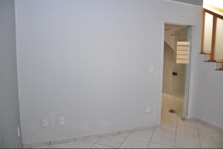Sala de casa para alugar com 3 quartos, 123m² em Vila Menuzzo, Sumaré