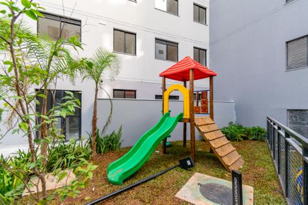 Apartamento para alugar com 25m², 1 quarto e sem vaga Apartamento para alugar com 25m², 1 quarto e sem vagaÁrea comum - Playground