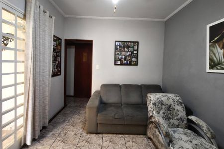 Sala de casa à venda com 4 quartos, 305m² em Vila Teixeira, Campinas