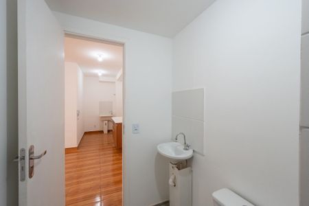 Apartamento para alugar com 33m², 2 quartos e sem vaga Apartamento para alugar com 33m², 2 quartos e sem vagaBanheiro Social