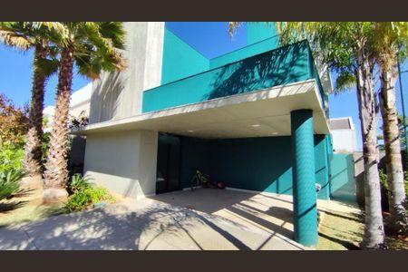 Casa à venda com 350m², 1 quarto e 2 vagas