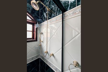 Casa de condomínio à venda com 243m², 3 quartos e 2 vagasBanheiro da Suíte 2