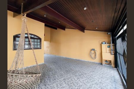 Casa de condomínio à venda com 243m², 3 quartos e 2 vagasGaragem