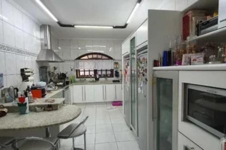 Casa à venda com 3 quartos, 243m² em Jardim Samambaia, Jundiaí