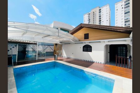 Casa de condomínio à venda com 243m², 3 quartos e 2 vagasPiscina