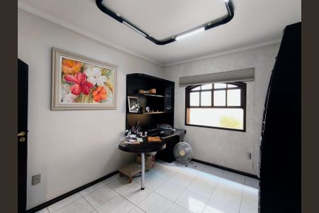 Casa de condomínio à venda com 243m², 3 quartos e 2 vagasQuarto 3