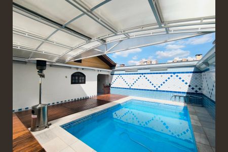 Casa de condomínio à venda com 243m², 3 quartos e 2 vagasPiscina