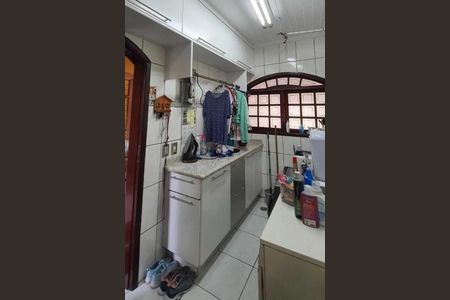 Casa à venda com 3 quartos, 243m² em Jardim Samambaia, Jundiaí