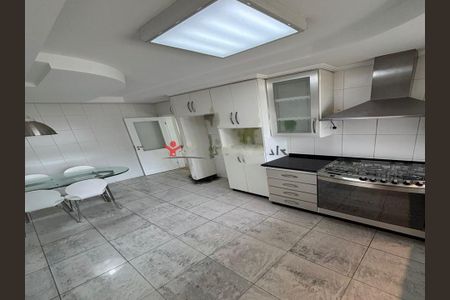 Casa à venda com 410m², 4 quartos e 3 vagas