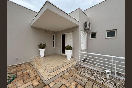 Casa à venda com 410m², 4 quartos e 3 vagas