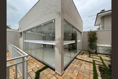 Casa à venda com 410m², 4 quartos e 3 vagas