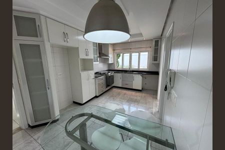 Casa à venda com 410m², 4 quartos e 3 vagas